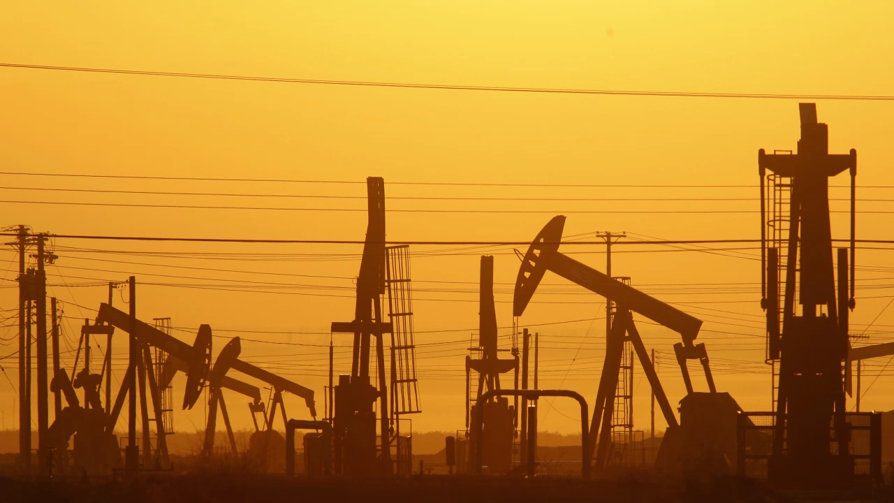 ОПЕК запази прогнозата си за растежа на търсенето на петрол