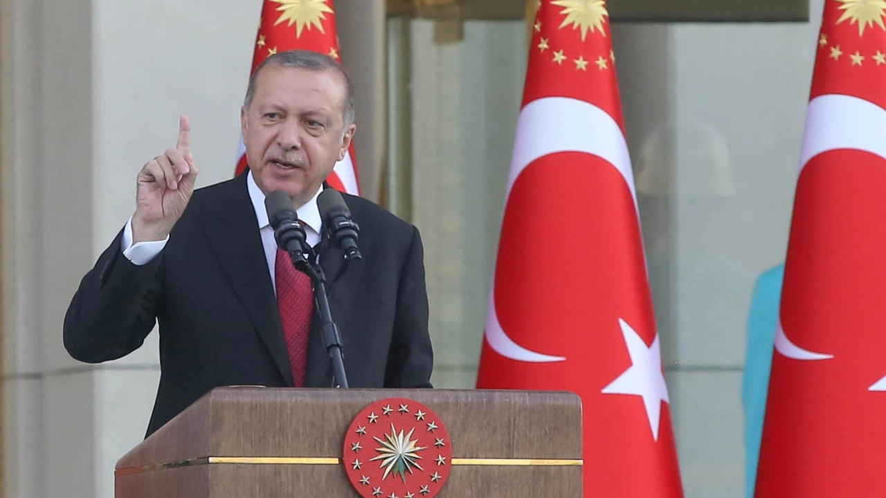 Турският президент Реджеп Тайип Ердоган отправи остри критики към новия