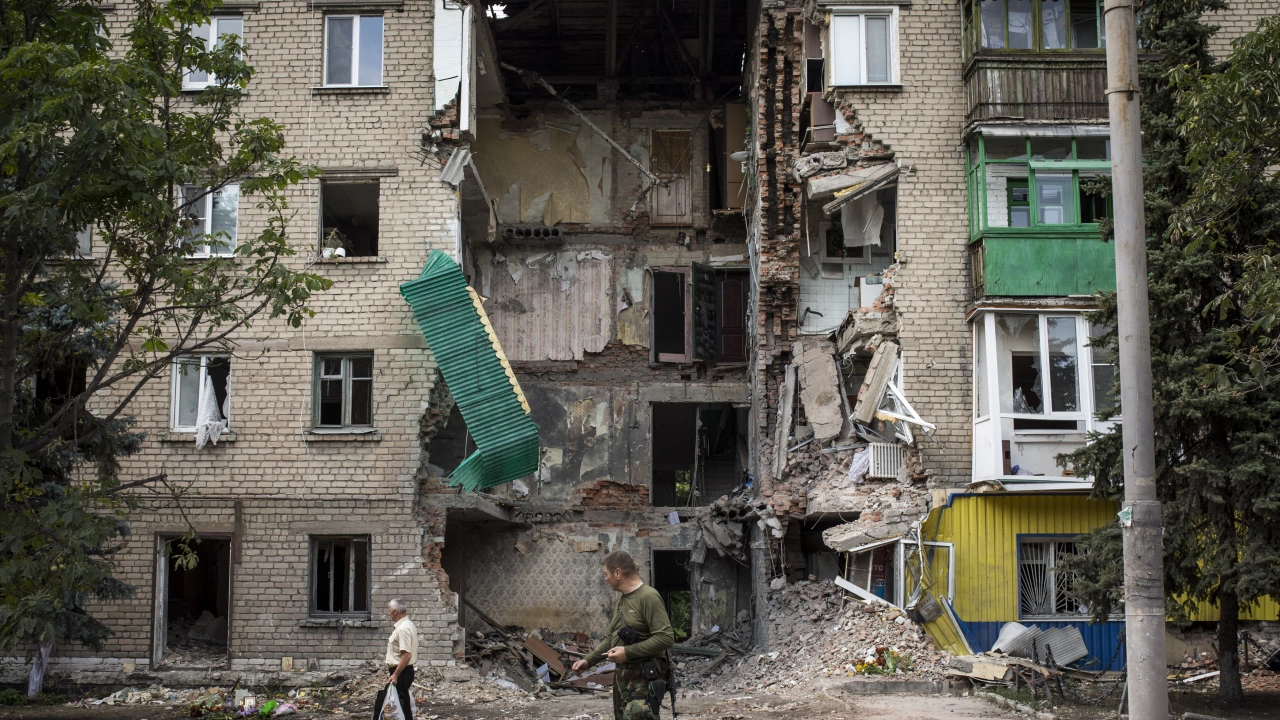 Източният украински град Лисичанск днес беше подложен на силен обстрел