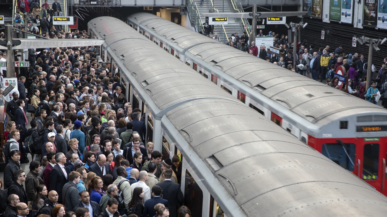 Утре във Великобритания започва най-голямата железопътна стачка от три десетилетия насам