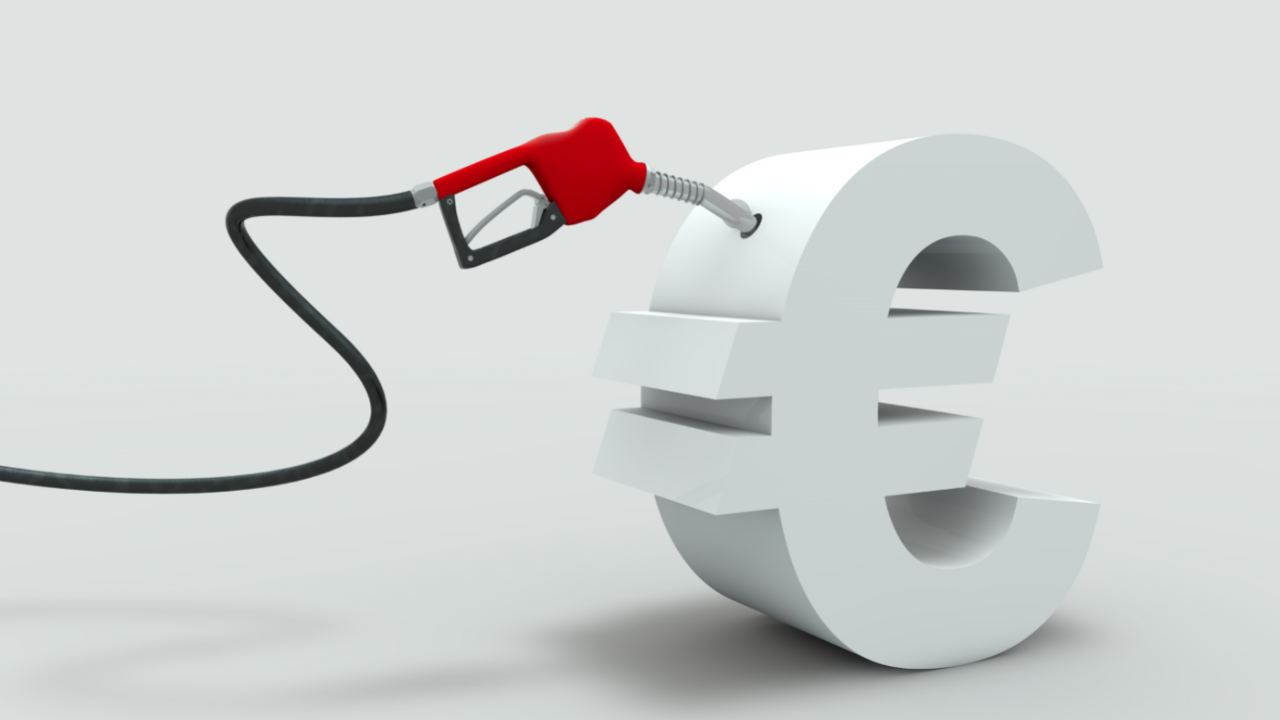 Гърция отпуска до 33 евро месечно на семействата заради високите цени на горивата