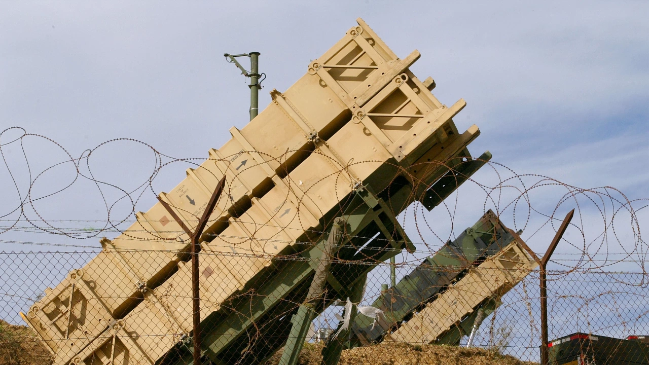 Високомобилните артилерийски ракетни системи HIMARS са пристигнали в Украйна Това