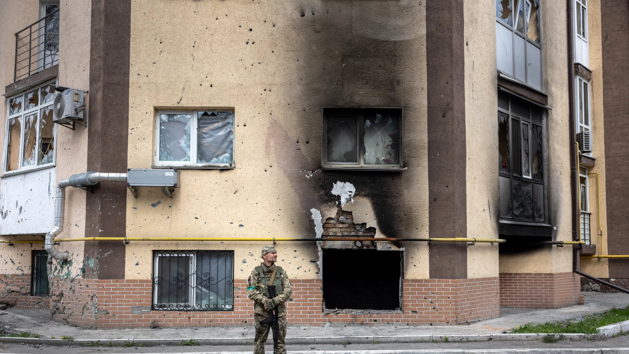 Украински обстрел в събота е принудил руските сили да спрат