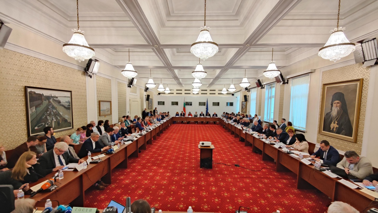 Извънредно заседание на Комисията по бюджет и финанси