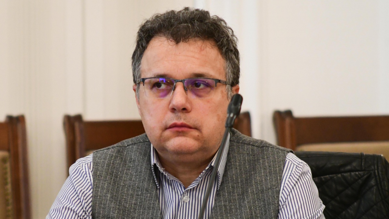 Стоян Михалев: Номинацията на Асен Василев за премиер е знак, че ще се търси събиране на подкрепа