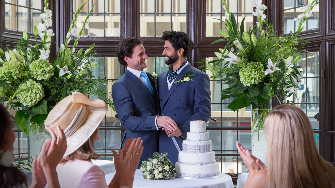 Първите еднополови двойки сключиха брак в Швейцария