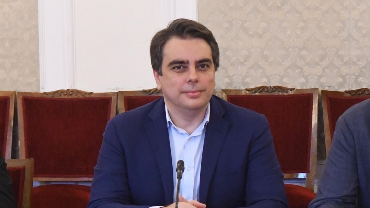 Асен Василев: По македонския въпрос ние си свършихме работата