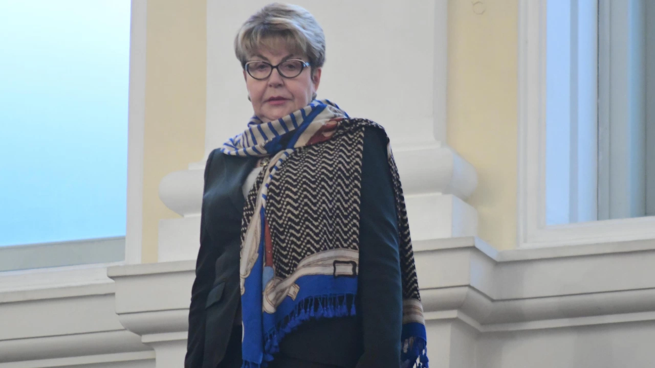 Заместник министърът на външните работи Ирена Димитрова извика на среща