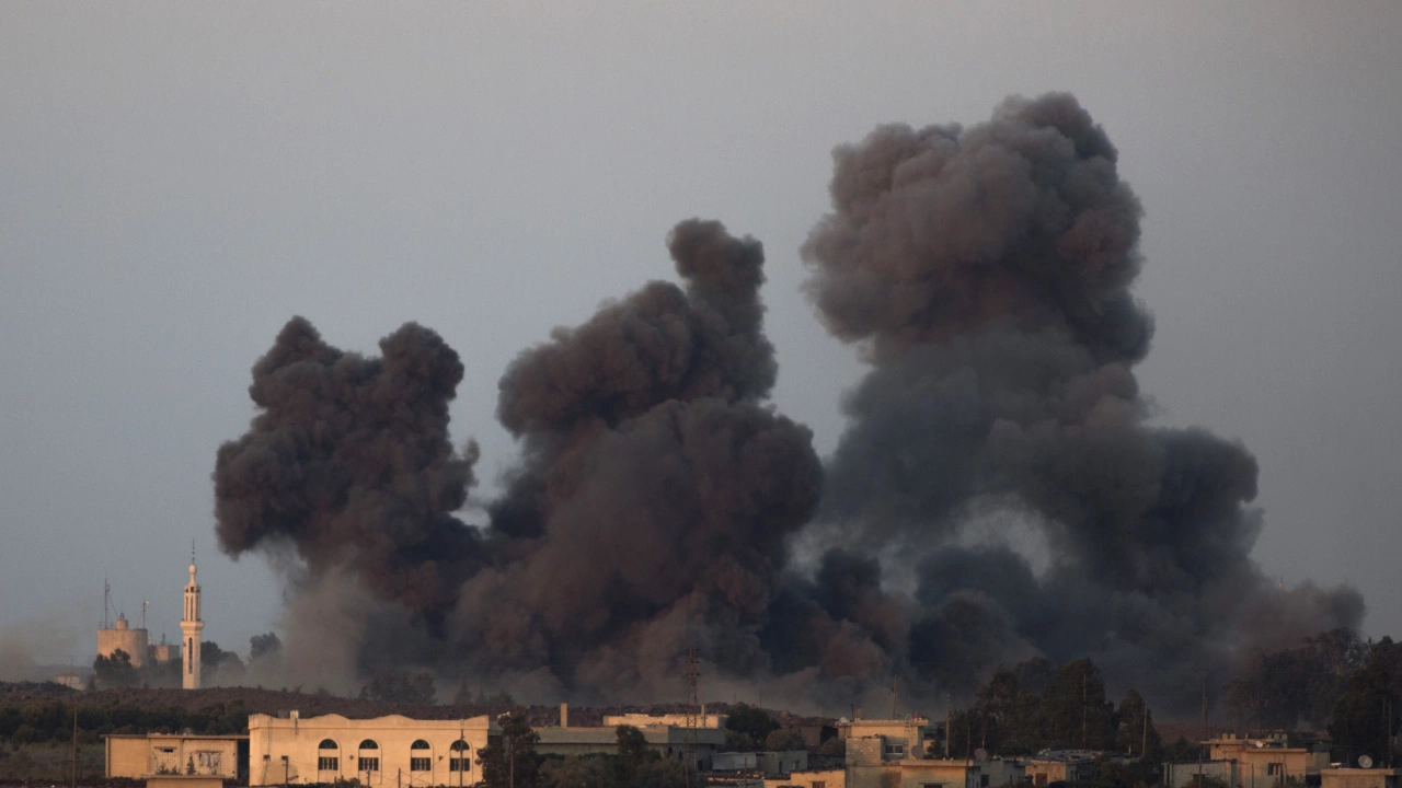 Израел нанесе тази сутрин въздушен удар по крайбрежно село в