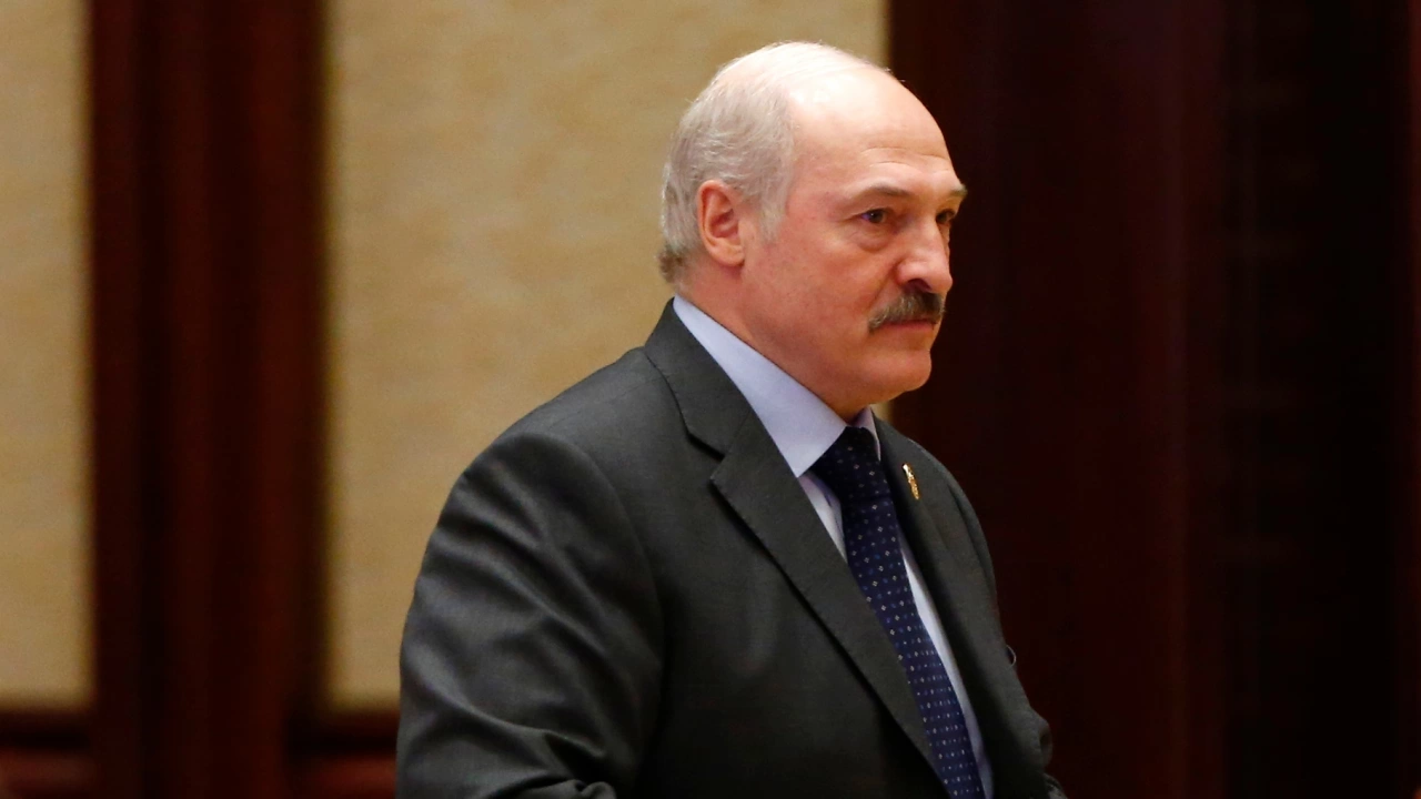 Президентът на Беларус заяви в събота че армията е свалила