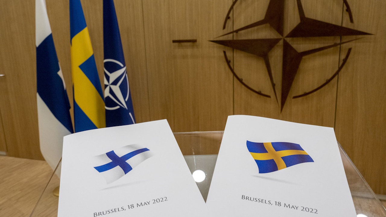 НАТО ще подпише утре с Финландия и Швеция протоколи за присъединяване