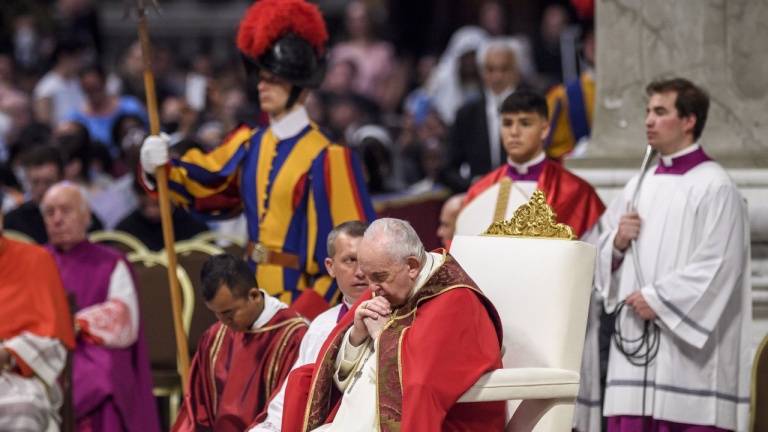 Папата отправи молитва за жертвите на стрелбата на парада на 4 юли в САЩ