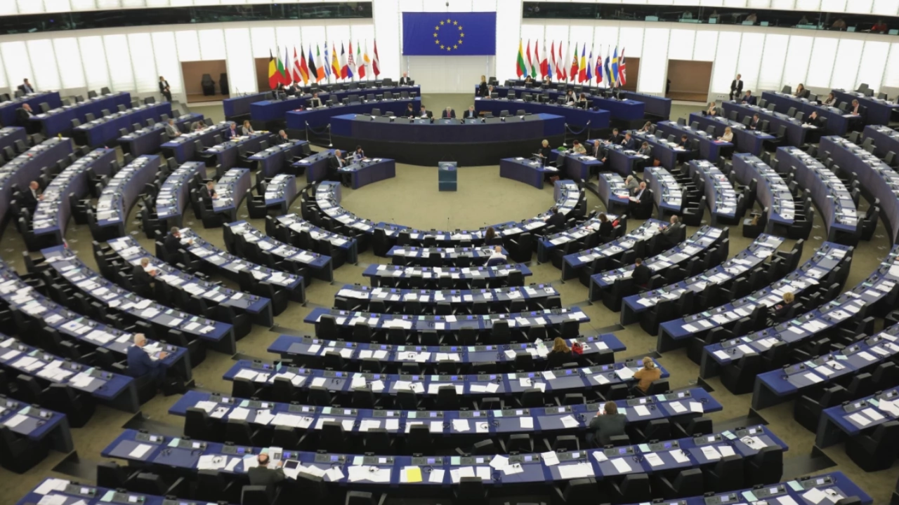 Европарламентът отхвърли предложението за противопоставяне на включването на ядрената енергия