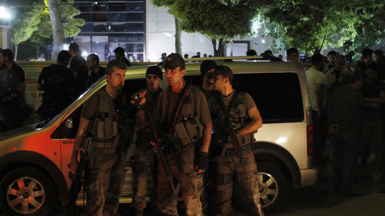 Турските сили за сигурност за неутрализирали 20 терористи от Кюрдската