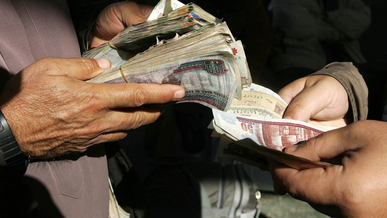 Централната банка на Египет пусна в обращение полимерни банкноти с