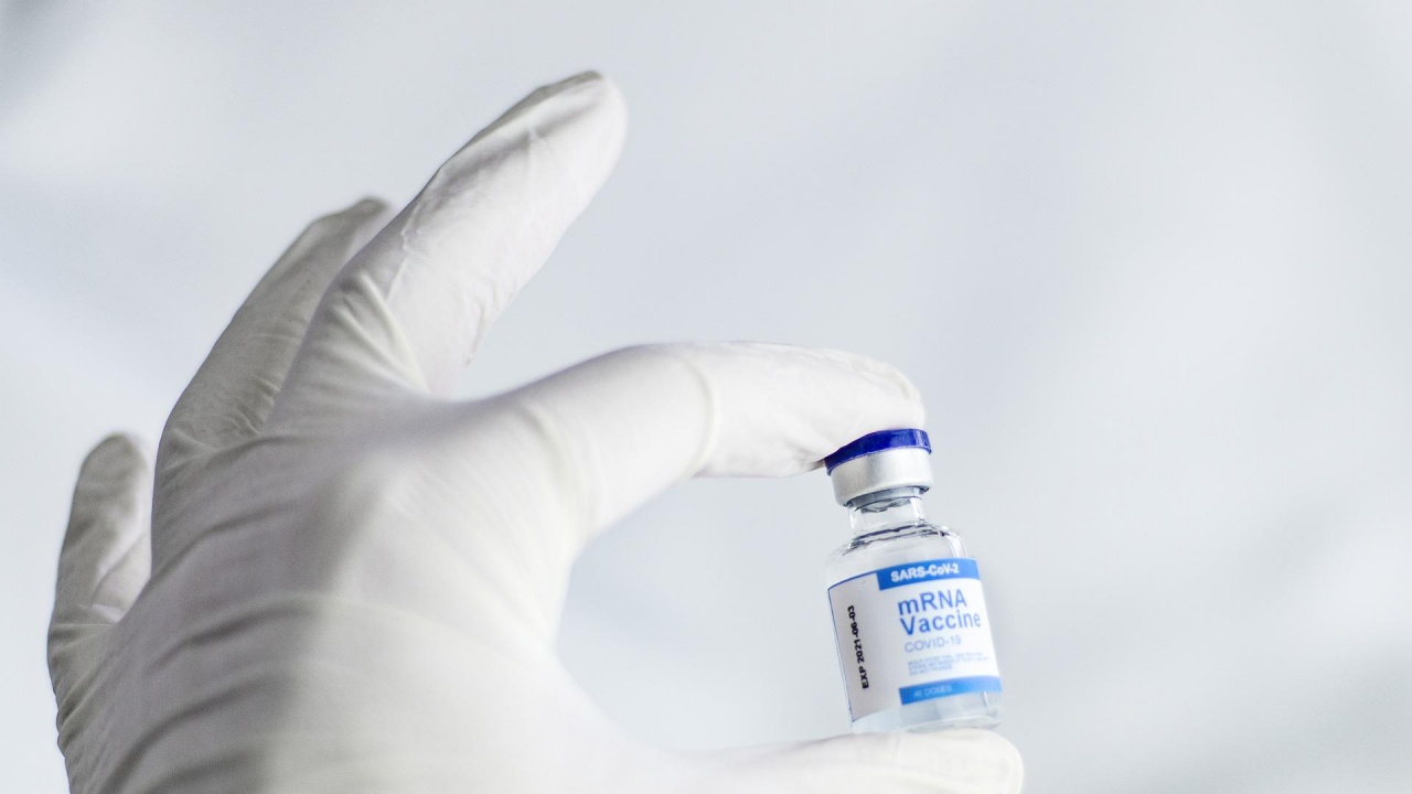 Американската агенция по лекарствата разреши използването на ваксината срещу коронавируса