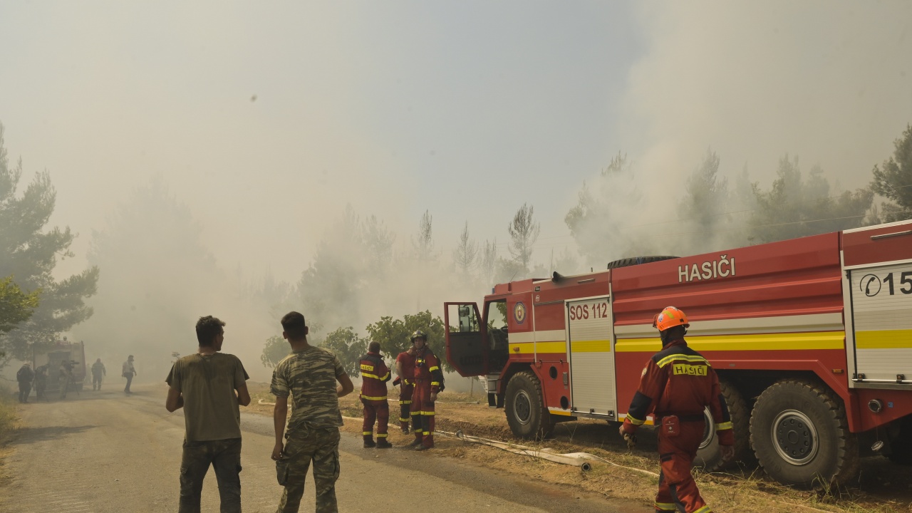 Над 100 горски пожара са избухнали за денонощие в Гърция