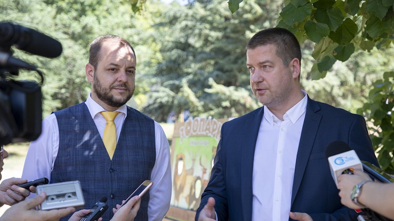 Министър Борислав Сандов: Ако „Брикел“ не се справи с високите нива на замърсяване, ще се наложи принудително спиране на дейността