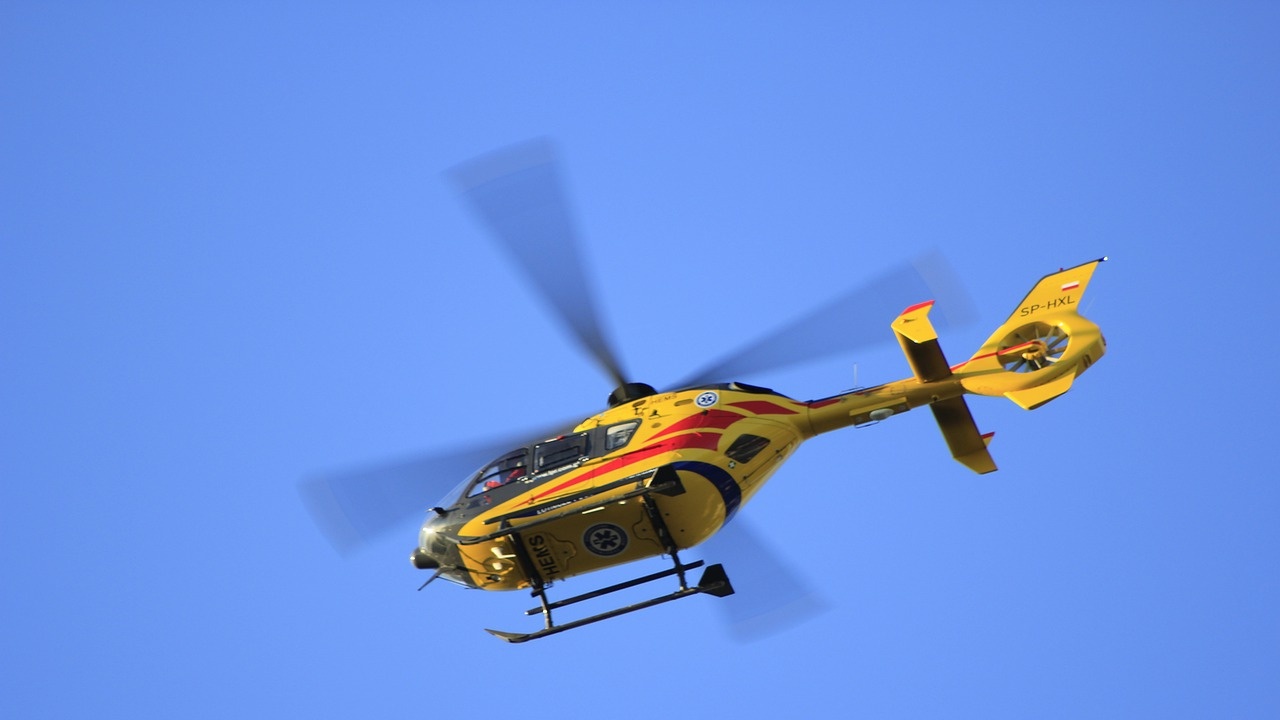 Здравното министерство ще закупи шест медицински хеликоптера