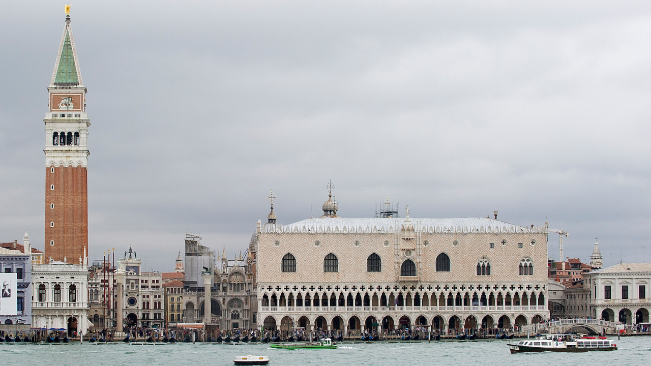 Дворецът на Сиси във Венеция приема посетители след реставрация