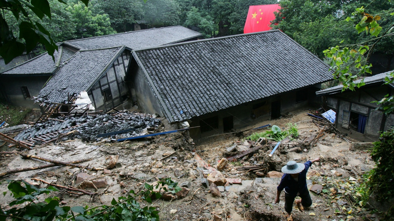Десет загинали в свлачище в Китай