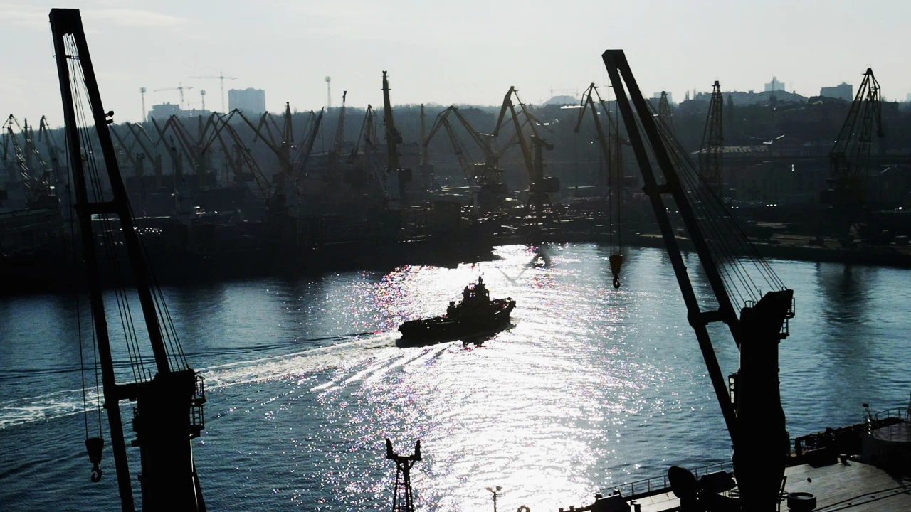 Руски ракети са поразили инфраструктура в пристанището на Одеса днес