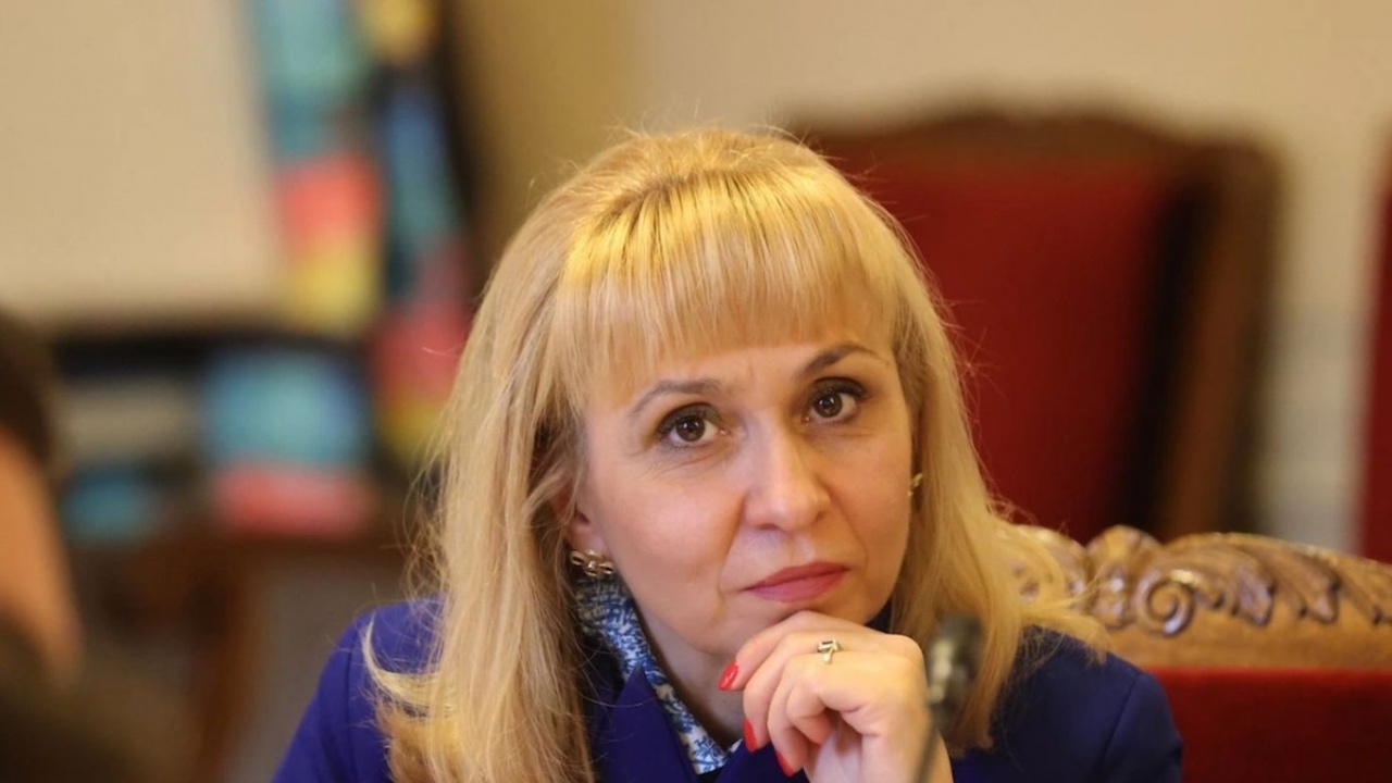 Омбудсманът Диана Ковачева поиска спешни мерки срещу свободната употреба на райски газ