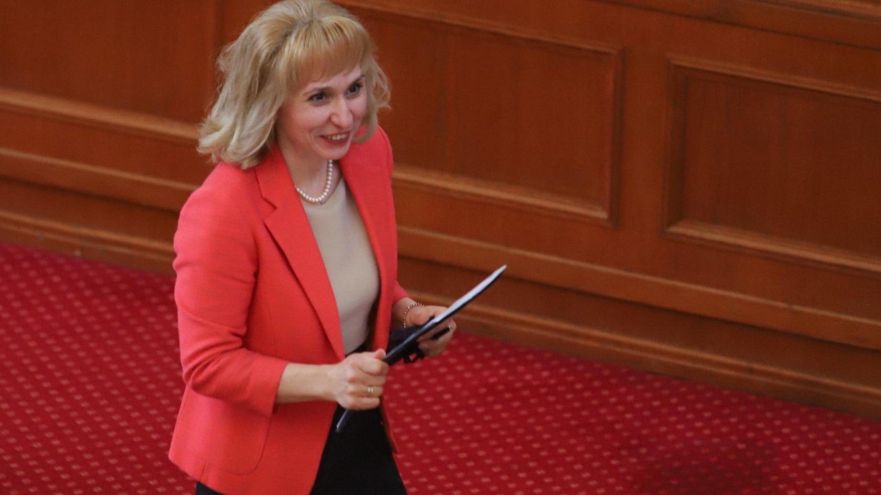 Омбудсманът внесе в парламента законодателна промяна срещу продажбата и употребата на „райски газ“ от деца