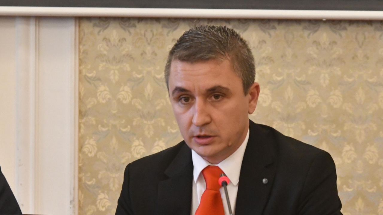 Министър Николов уведоми Gemcorp за прекратяването на меморандума
