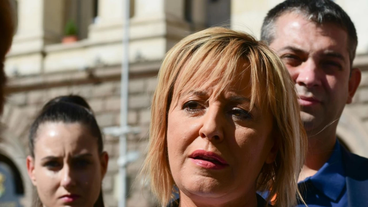 Лидерът на ПП Изправи се България Мая Манолова предложи решение
