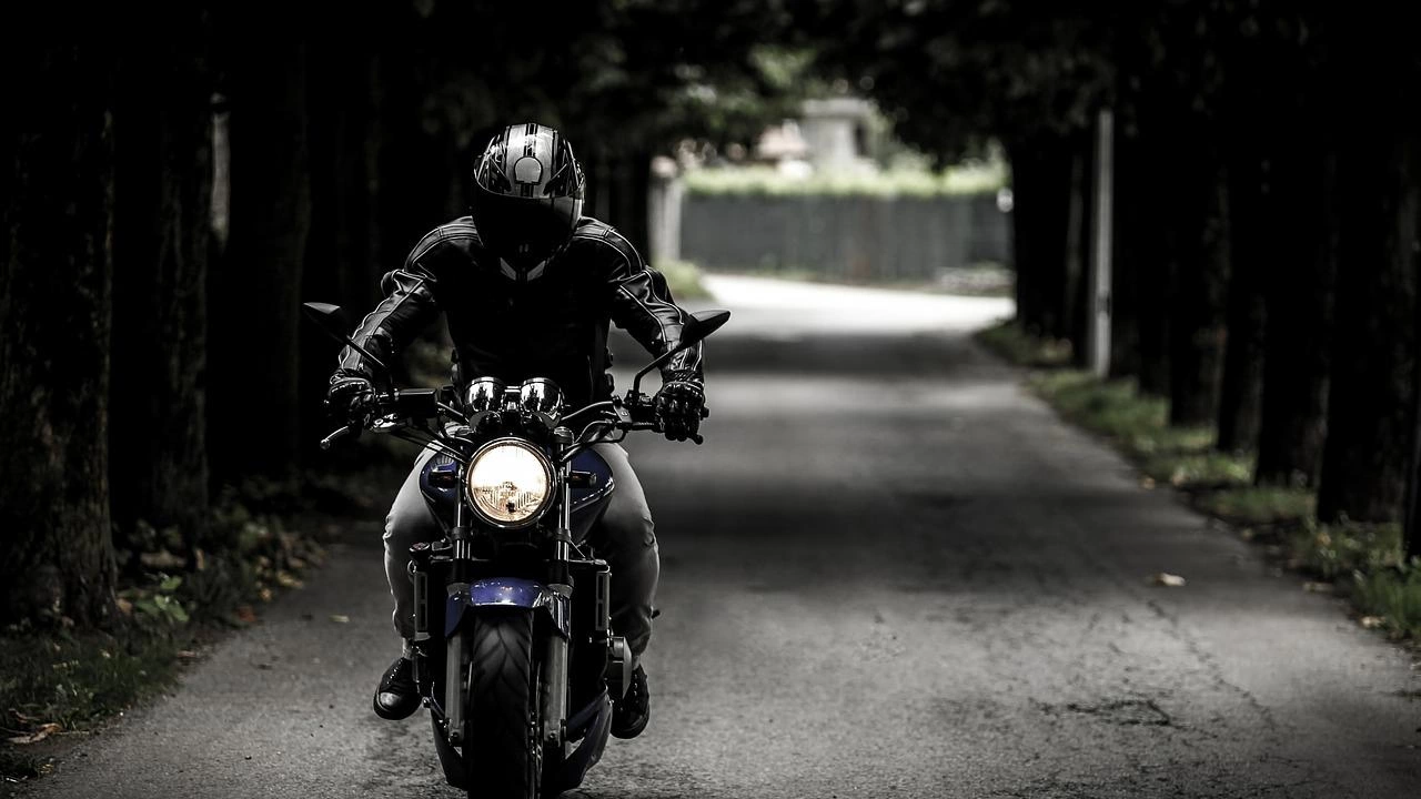 Неправоспособен мотоциклетист е бил задържан край Добрич Управляваният от 41 годишен