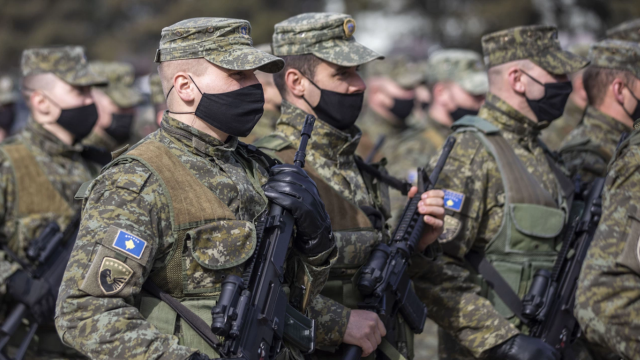 Започна премахването на част от барикадите в Северно Косово