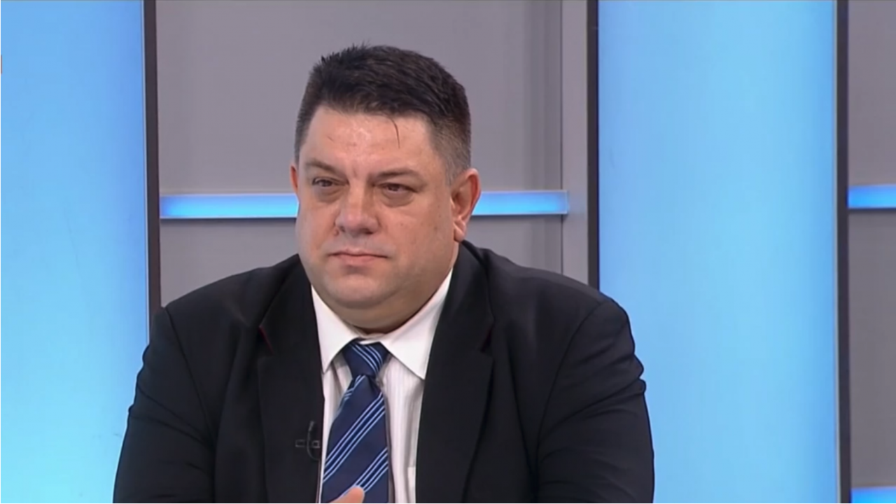 Атанас Зафиров: Служебният кабинет ще обслужва интересите на ГЕРБ и ДПС