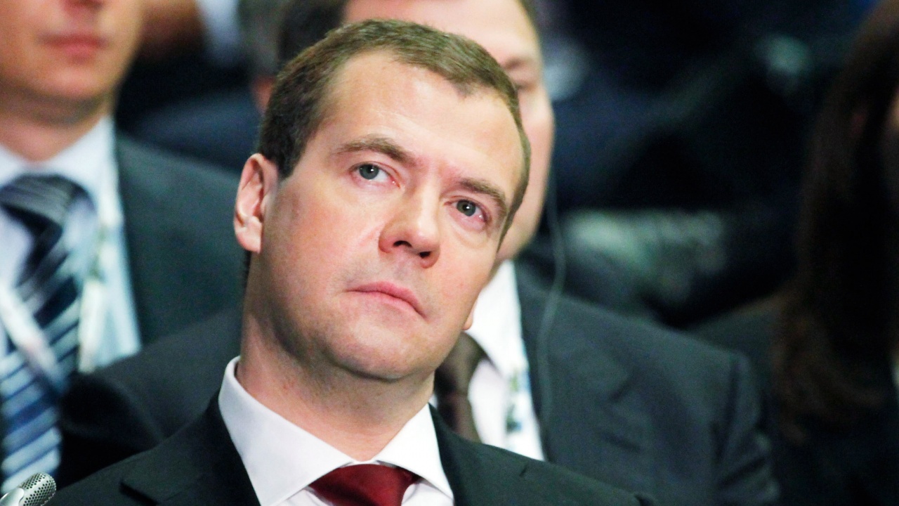 Дмитрий Медведев направил опит за самоубийство?