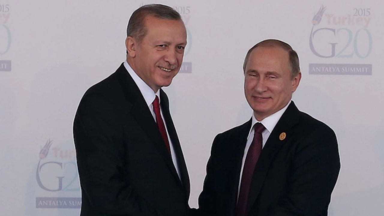 Ердоган от борда на самолета: Предложих на Путин да се срещнат със Зеленски в Турция