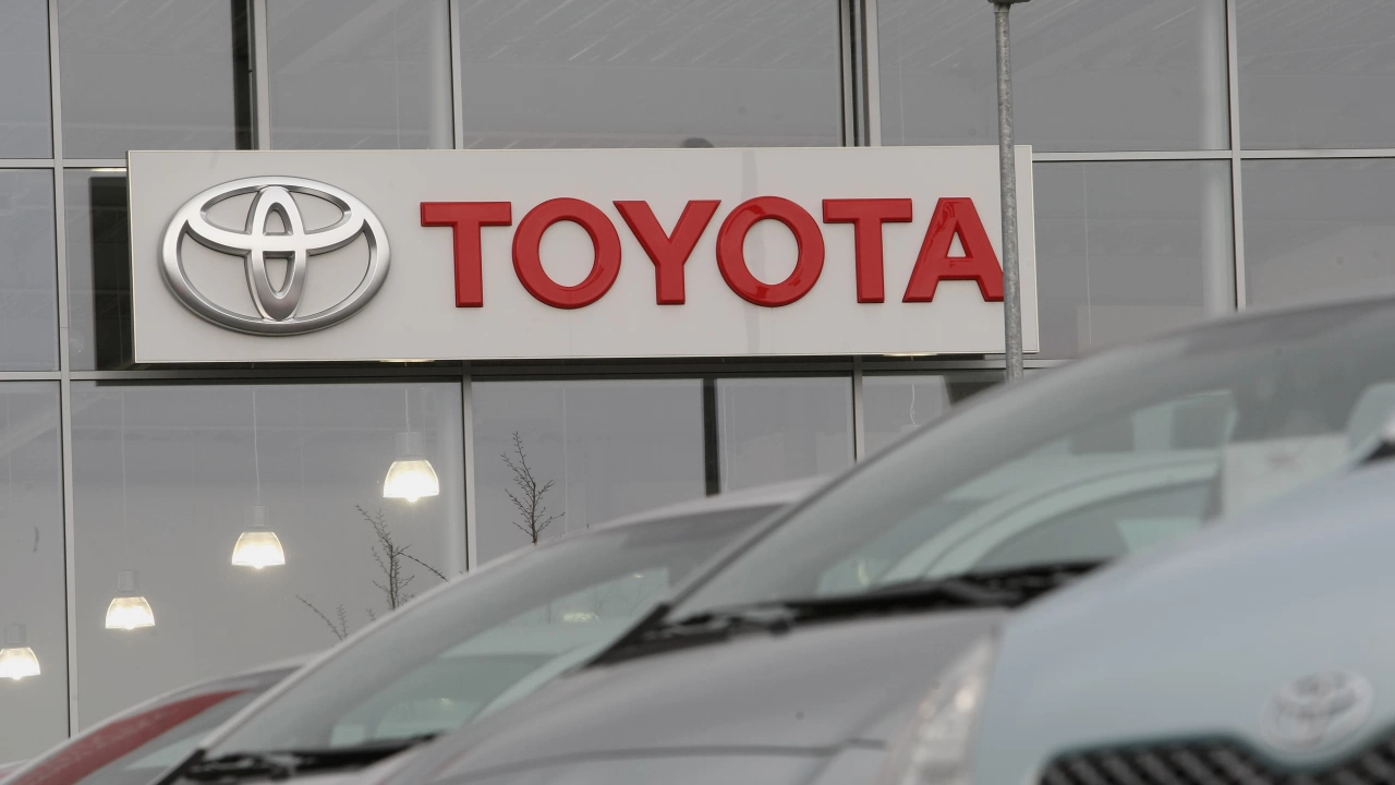 Тойота Toyota Motor отчете намаление на печалбата си за второто