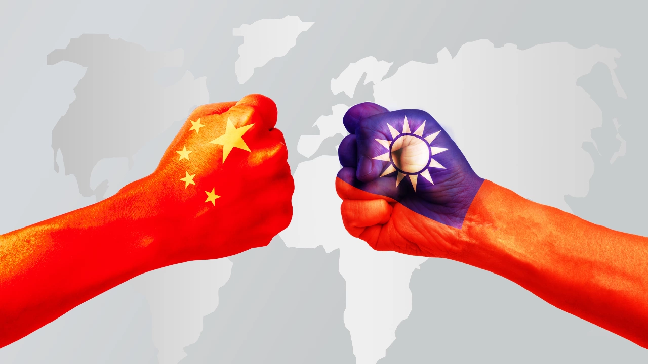 Действията на Китай в близост в и близост до Тайванския