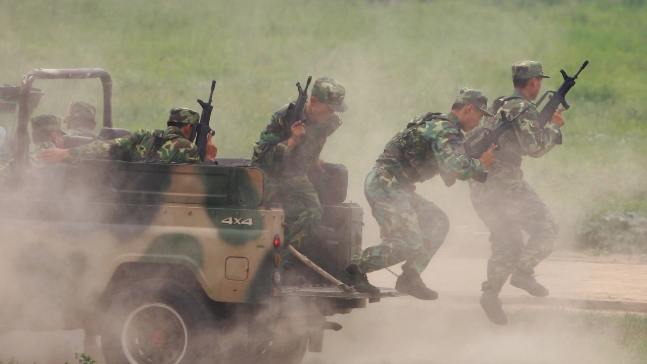 Китайските въоръжени сили съобщиха че продължават да водят учения по