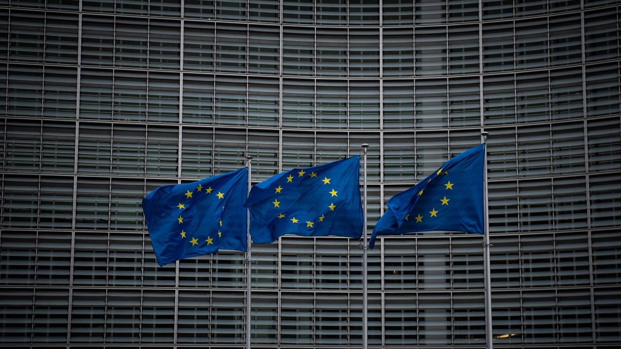 Европейският съюз призова днес за спокойствие преди срещата между лидерите