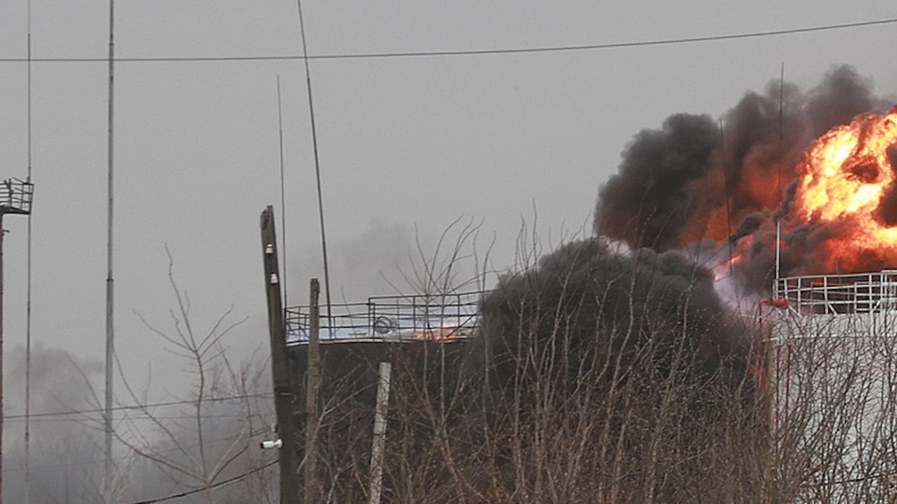 Няколко взрива избухнаха днес в окупирани от Русия украински селища,