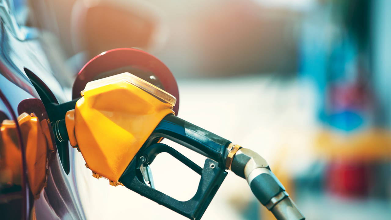 Средно 4% спад в цената на горивата у нас, само метанът расте
