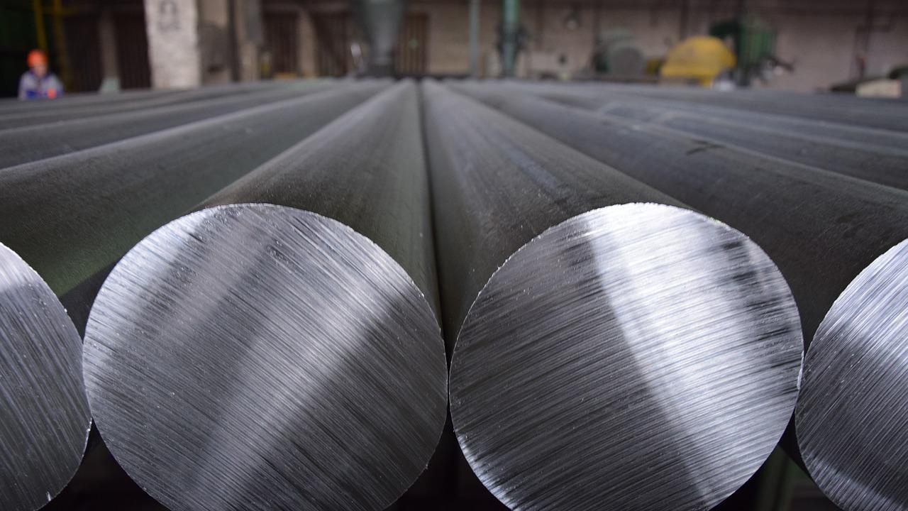 Най-големият завод за алуминий в Словакия спира работа заради високите цени на тока