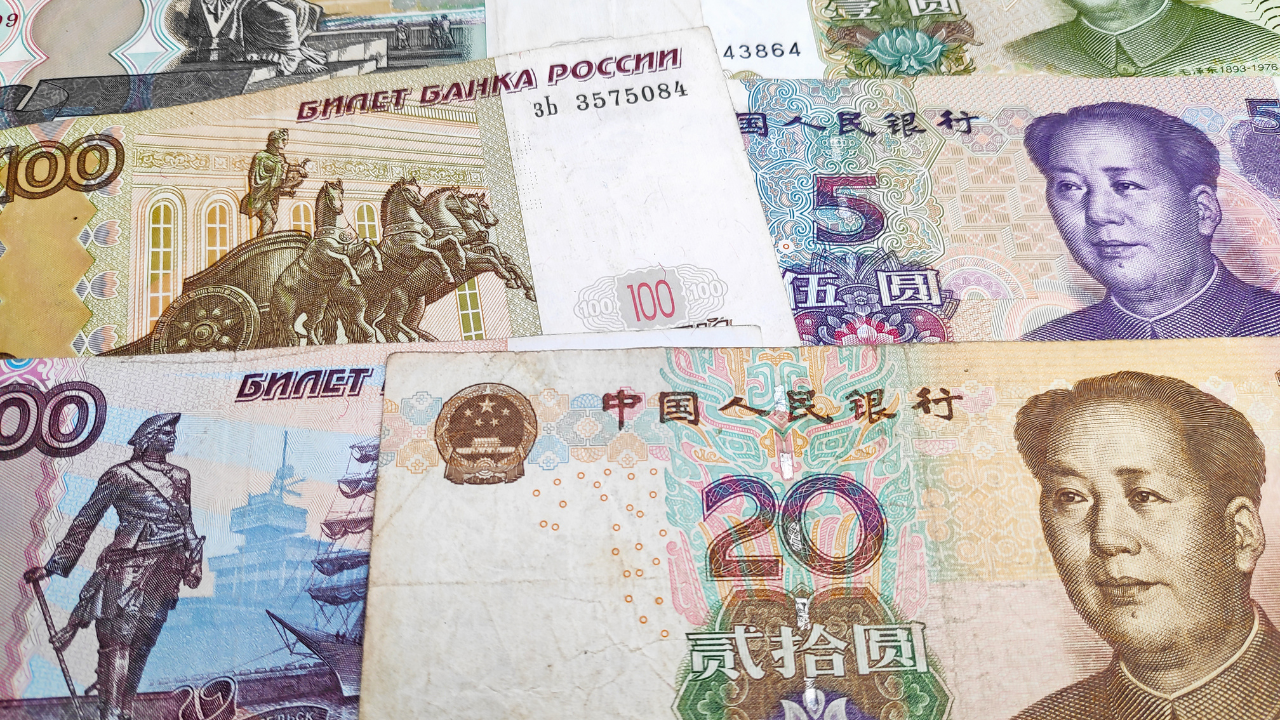 Русия минава на юани за международните си разплащания