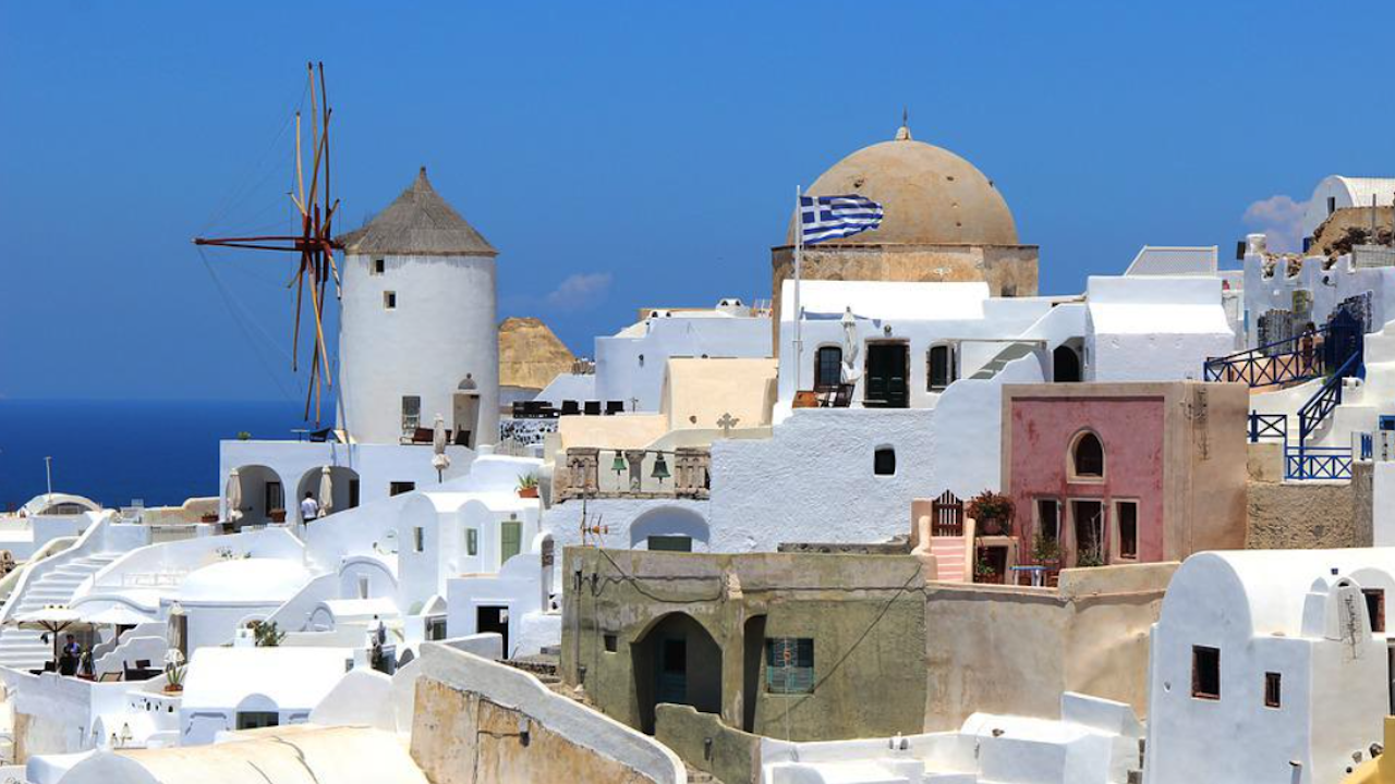 Гърция дава 2 млрд. евро в подкрепа на домакинствата и бизнеса през септември