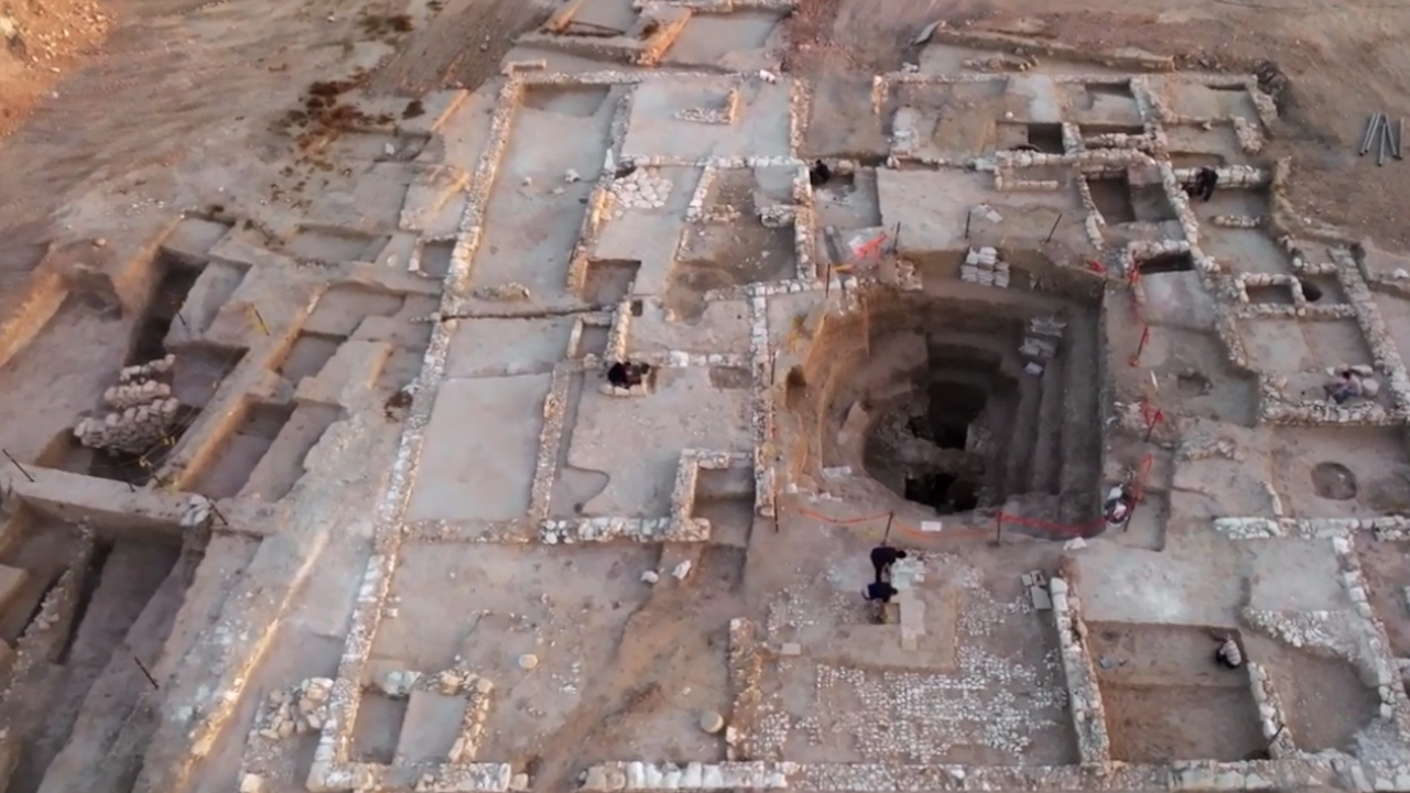 Археолози откриха имение на 1200 години в Израел