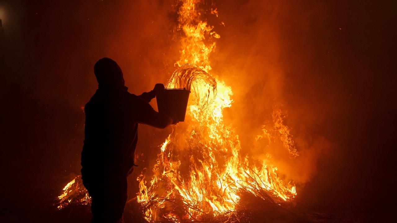 В Испания обявиха за зони на бедствие засегнатите от най-големите горски пожари