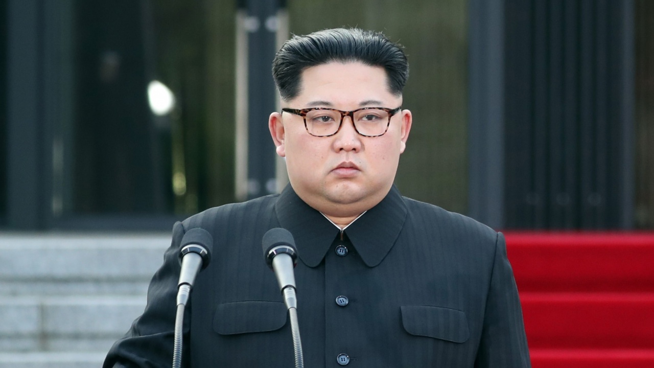 Ким Чен-ун си е построил осем луксозни скривалища