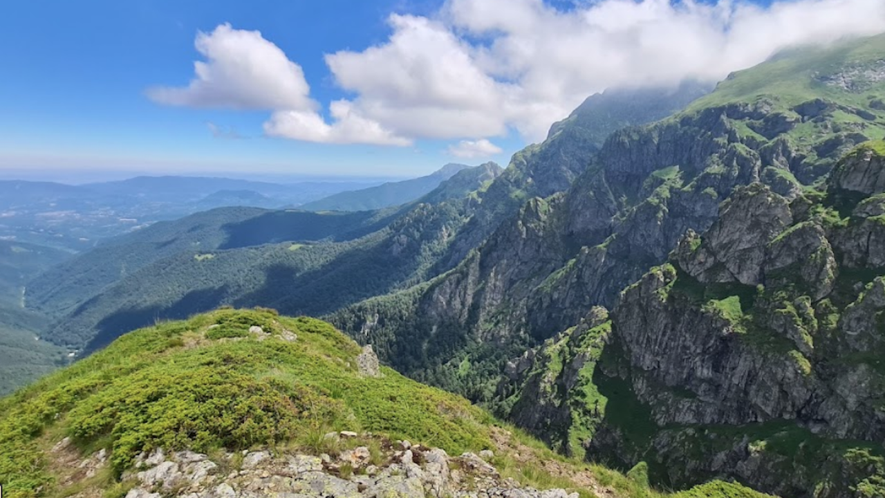 В Плевен ще отбележат празника на туризма с изкачване на връх Ботев