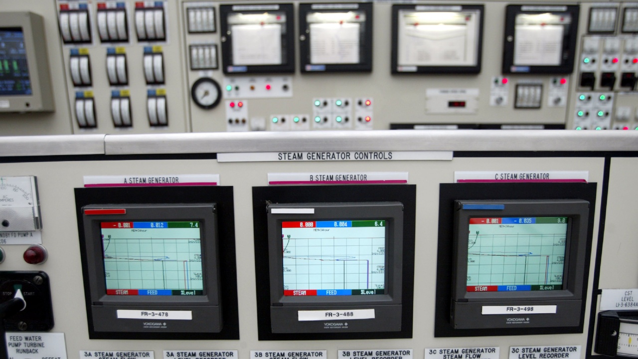 Центровете за данни се запасяват с дизел, за да подсигурят резервните си генератори