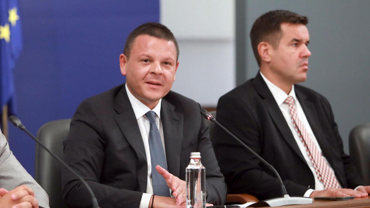 Христо Алексиев: Правителството няма да преговаря за нов договор с "Газпром"